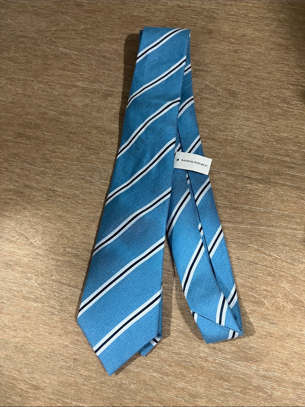 Banana Republic BlueStriped Tie